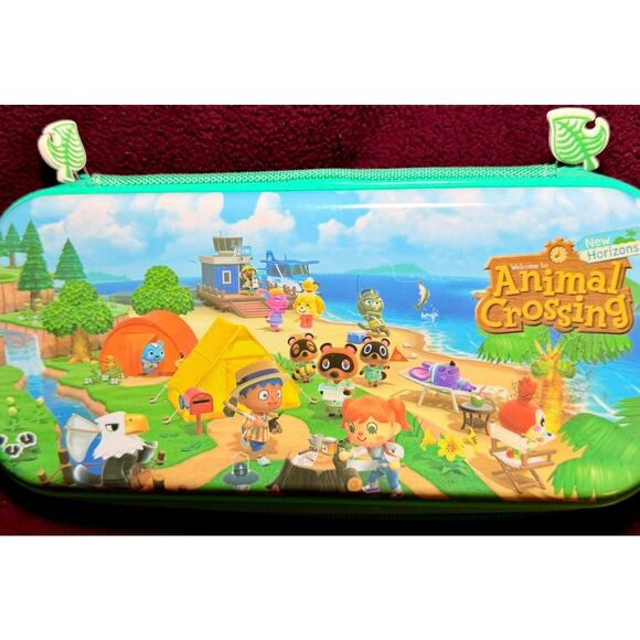 Nintendo Switch & Switch Lite Premium Vault Case Animal Crossing: New Horizons - Picture 6 of 6